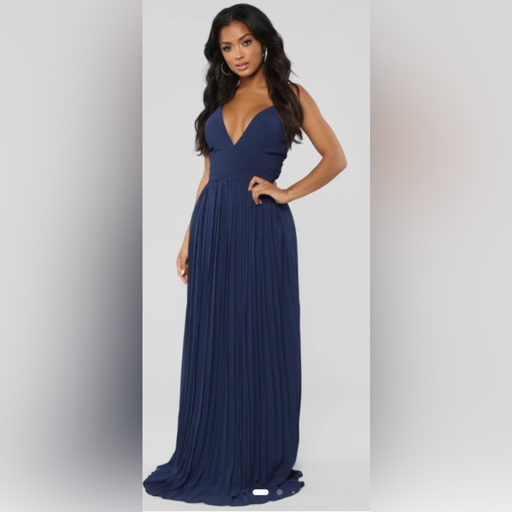 NWT | FashionNova D16411 Tuape Mauve Elegant Lure Maxi Taupe Size Large dress